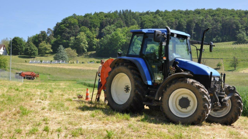 unser Feldhaspel passt an jeden handelsüblichen Traktor