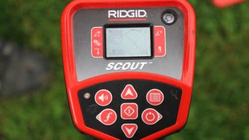 auf dem Display wird sogar die ungefähre Tiefe angezeigt