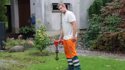 Ein Sender im Ablaufrohr führt uns zur richtigen Stelle